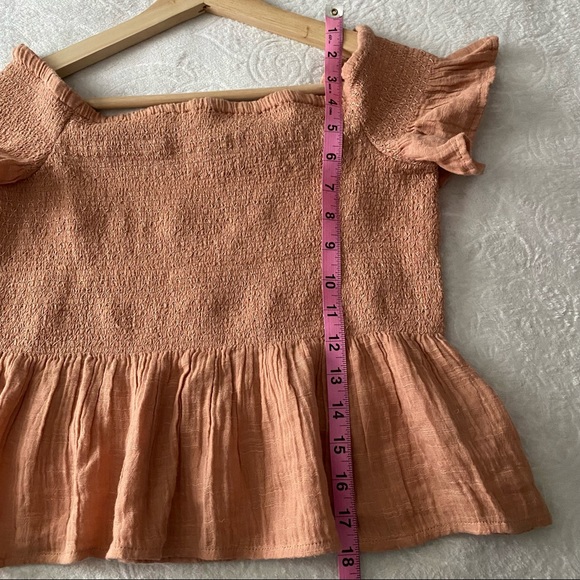 AEO Pink Smocked Crop Top - Picture 3 of 10